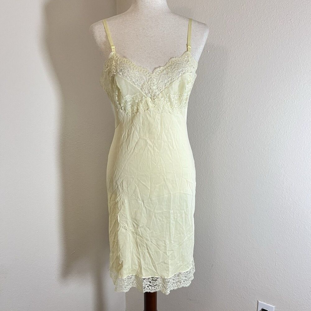 Vassarette Lingerie Vintage Yellow Nylon Tricot Slip Dress Opaque Panel 34